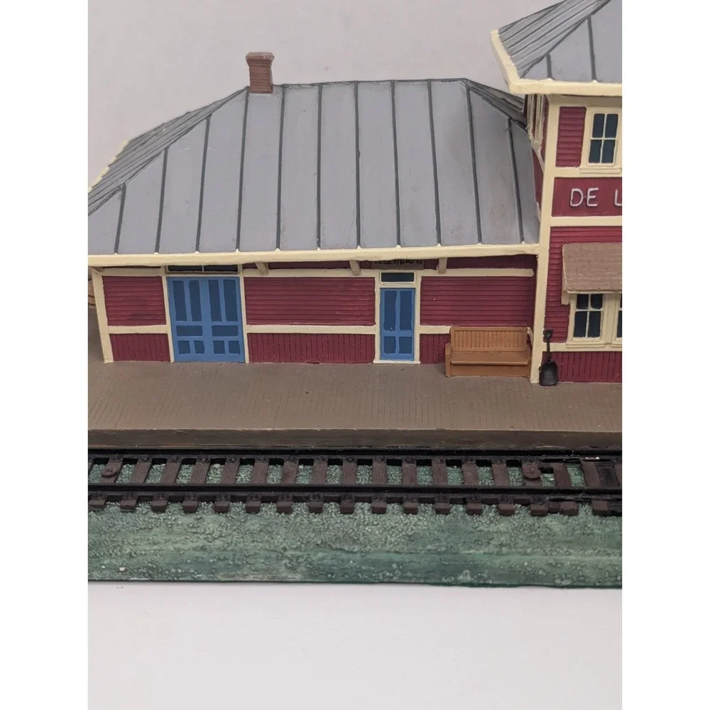 Vintage Lefton De Long Train Station Depot Railroad‎ Building Diorama Display